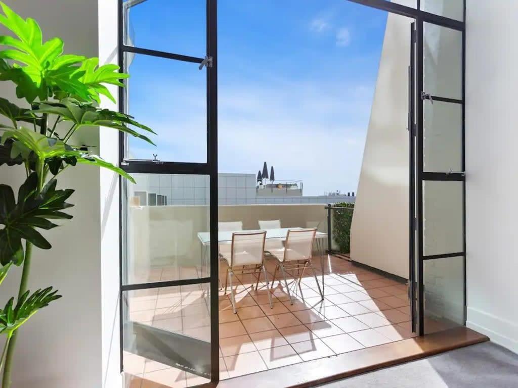 Lovely Bright Apartment With Balcony Pool And Gym Auckland Exterior photo